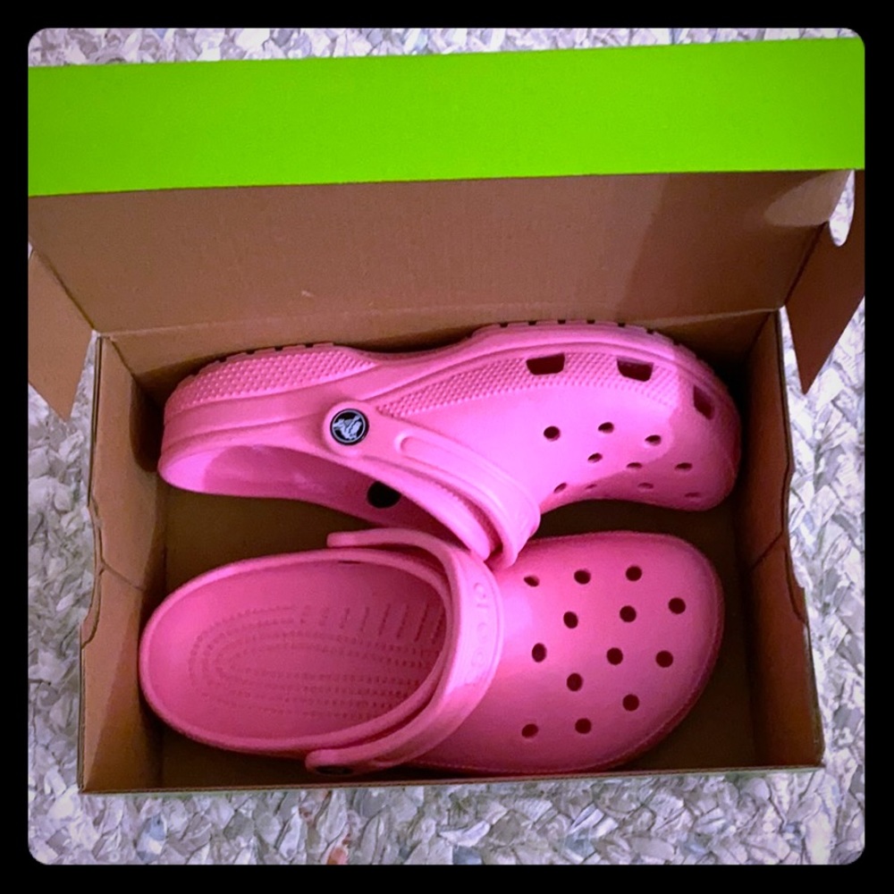 “Pink Lemonade” Soze women’s 8 Croc shoes